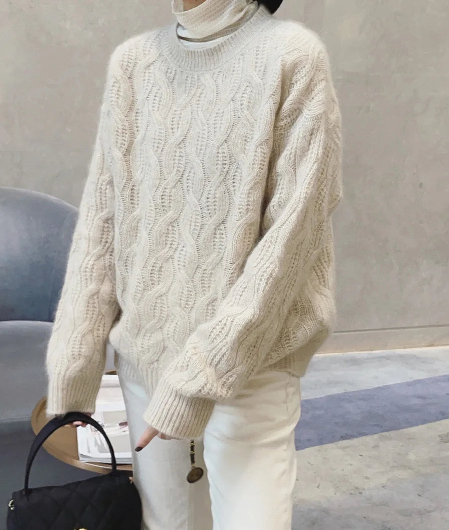 Crew Neck Cable Knit Cashmere Sweater