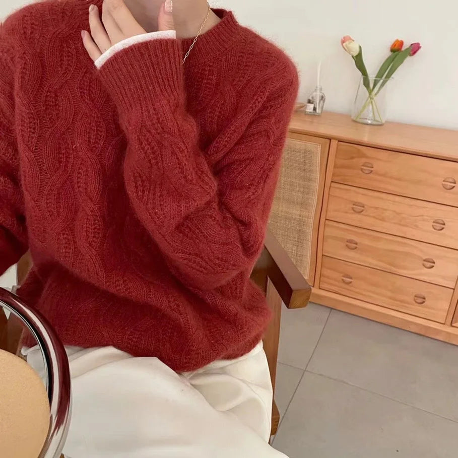 Crew Neck Cable Knit Cashmere Sweater