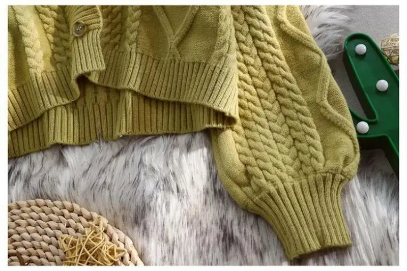 Lantern Sleeve Geometric Knitted Short Cardigan