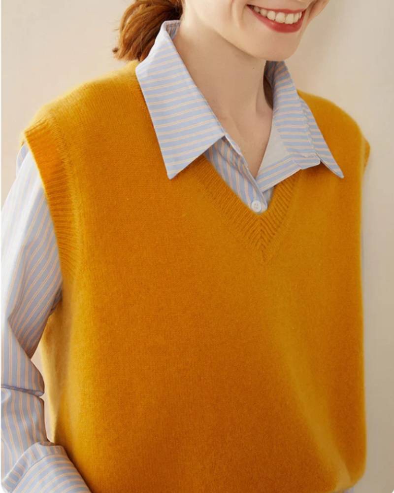 100% Cashmere V-Neck Pullover Vest