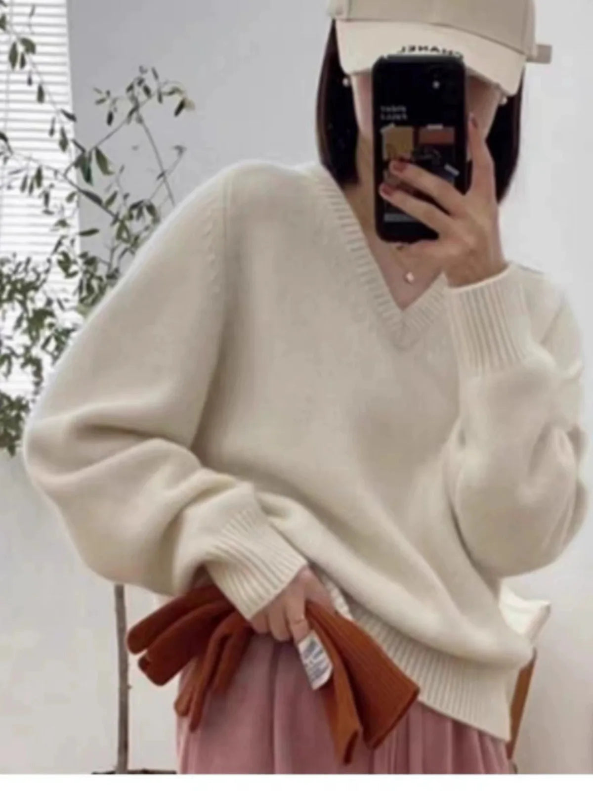 White / S