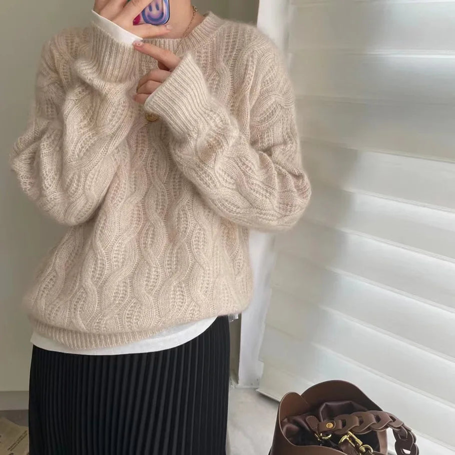 Crew Neck Cable Knit Cashmere Sweater